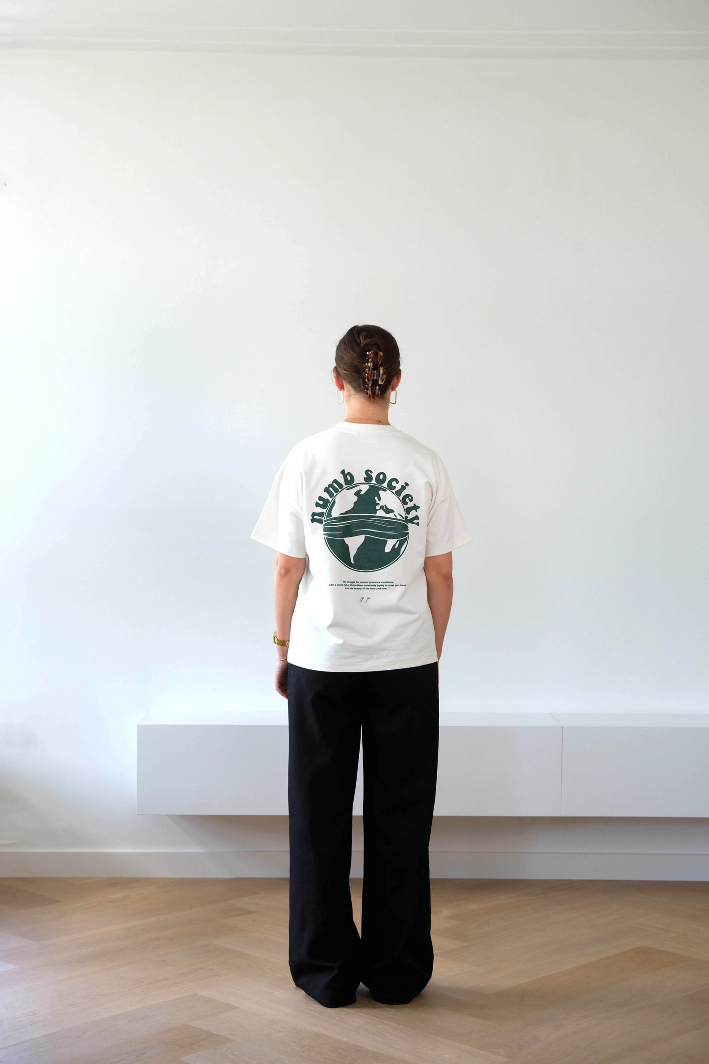 Globe tee - offwhite/green